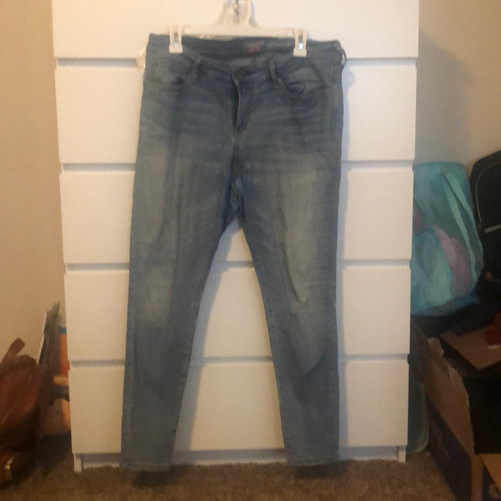 Light blue modern skinny jeans